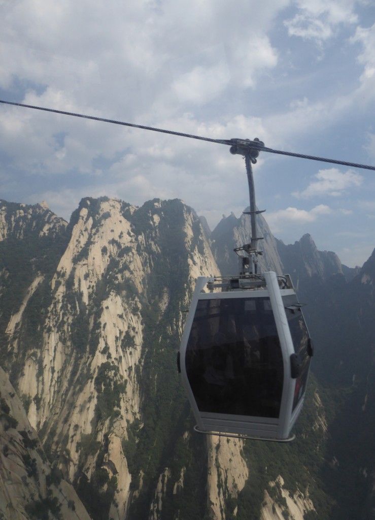 Cable car up Huashan